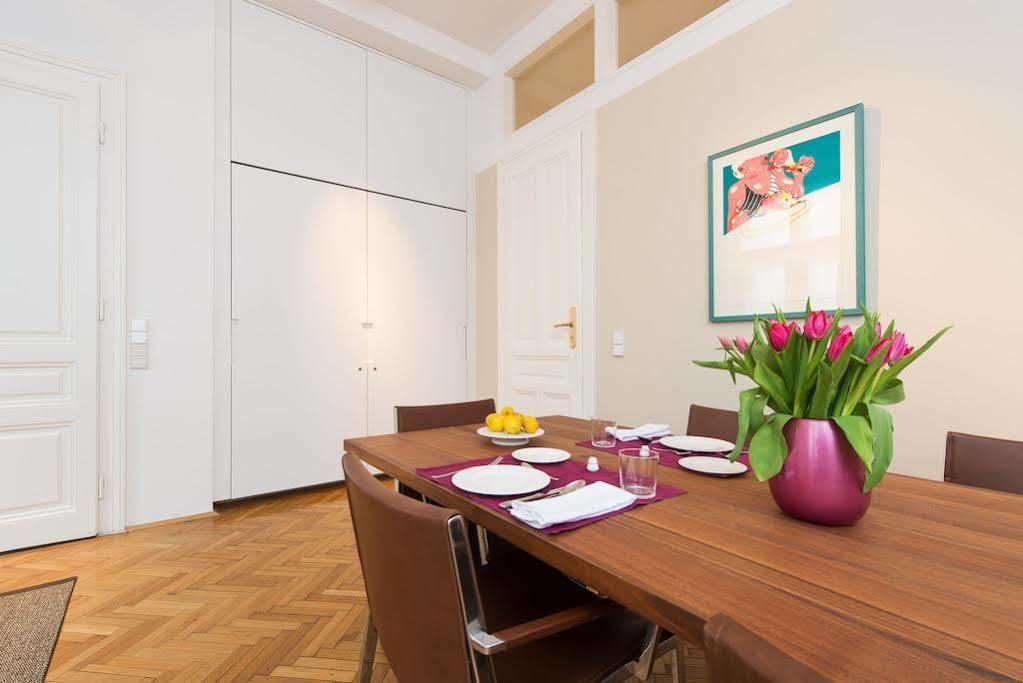 Rosa Linde - Comfort Rooms Wiedeń Zewnętrze zdjęcie
